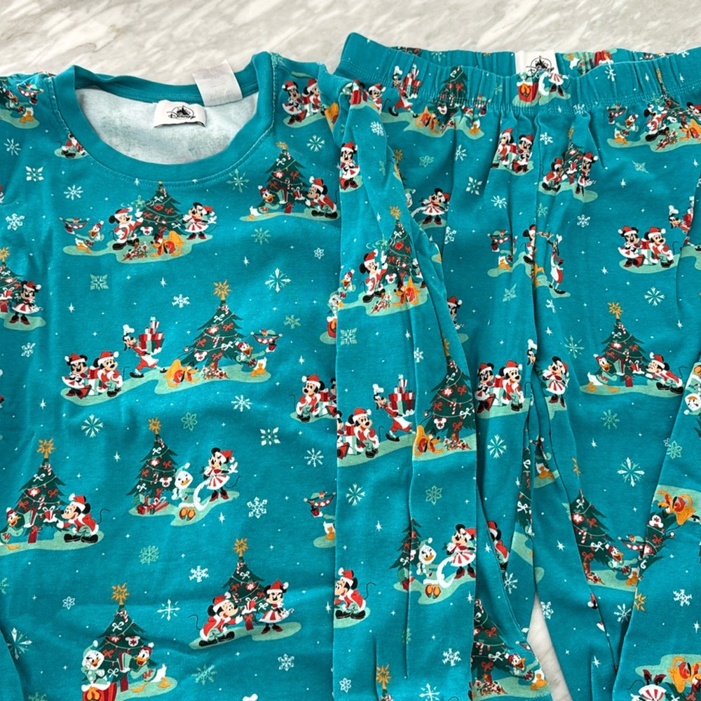 Disney Christmas pajamas size XS